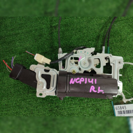 замок двери на Toyota Porte NCP141 1NZFE, арт. 65843