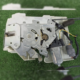 замок двери на Honda Stepwgn RG3 K24A, арт. 78244