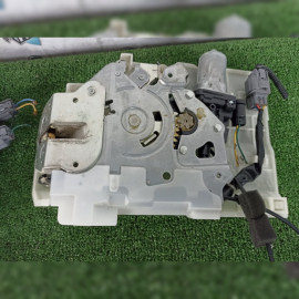 замок двери на Honda Stepwgn RG3 K24A, арт. 78376