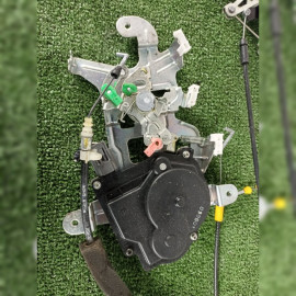 замок двери на Honda Stepwgn RG3 K24A, арт. 78376