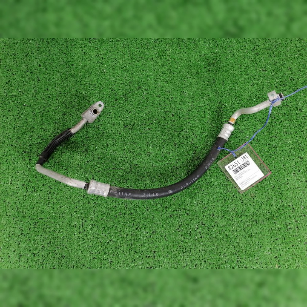 шланг кондиционера на Toyota Isis ZNM10 1ZZ-FE, арт. 82651