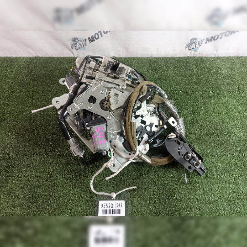 замок двери на Nissan Elgrand TE52 QR25DE, арт. 95520