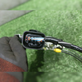замок двери на Toyota Noah ZWR80 2ZRFXE, арт. 103231