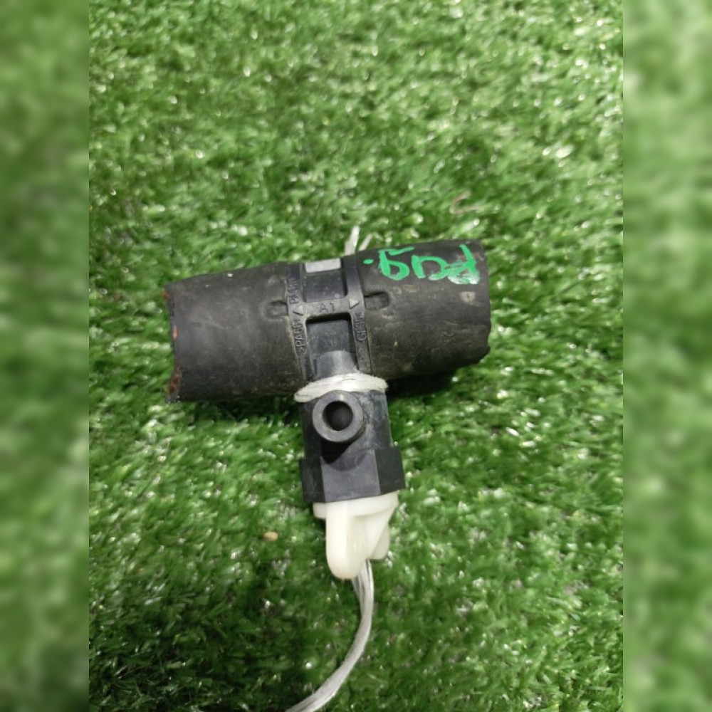 Тройник системы охлаждения на Toyota Aqua NHP10 1NZFXE, арт. 103316