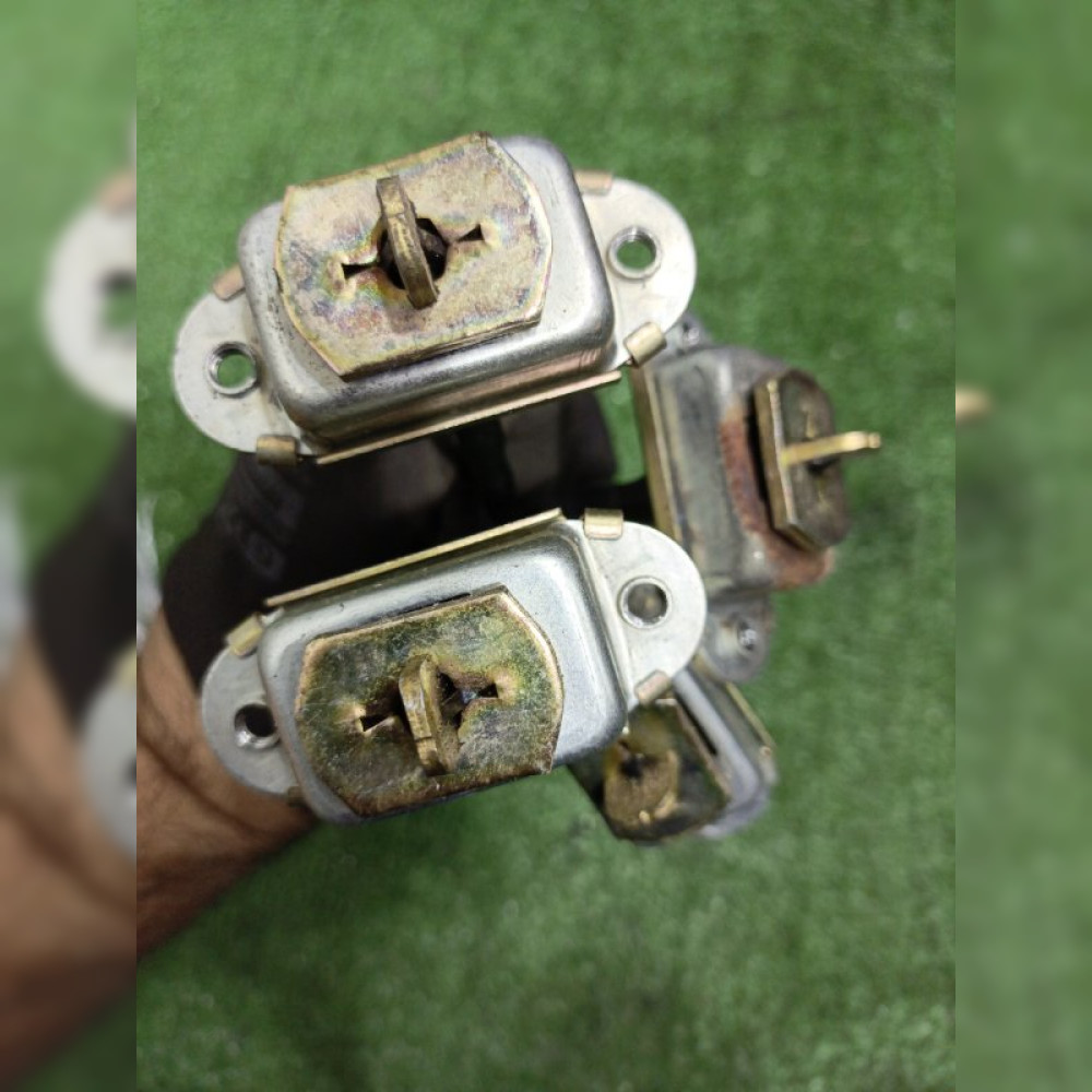 ограничитель двери на Nissan Bluebird Sylphy KG11 MR20DE, арт. 105121