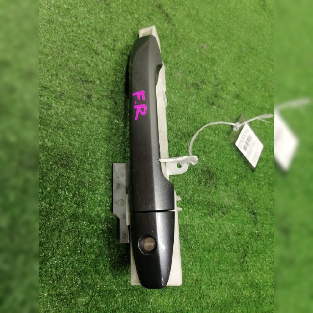 Ручка двери внешняя на Honda Stepwgn RK1 R20A, арт. 105055