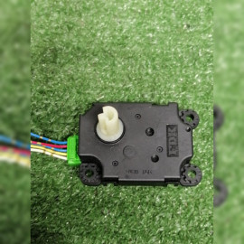 Сервопривод заслонок печки на , арт. 121351