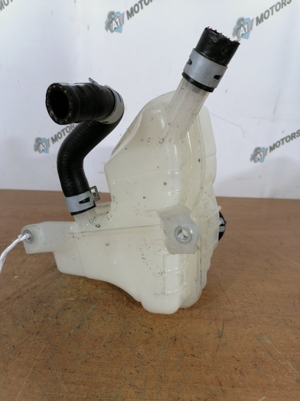 бачок расширительный на Toyota Camry AVV50 2ARFXE, арт. 16503