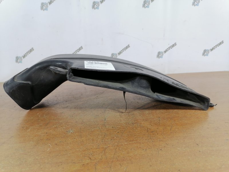 воздуховод на Toyota Crown GRS182 3GRFSE, арт. 18263