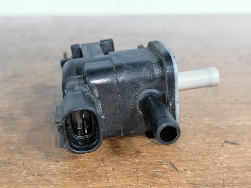 Клапан электромагнитный на Toyota Estima ACR50W 2AZFE, арт. 18579