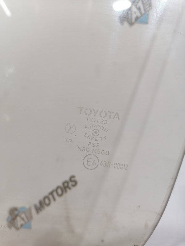 Стекло двери на Toyota Mark II JZX90 1JZGE, арт. 19894