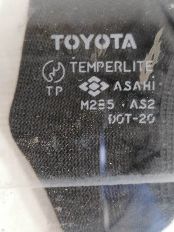 Стекло двери на Toyota Mark II JZX90 1JZGE, арт. 34975
