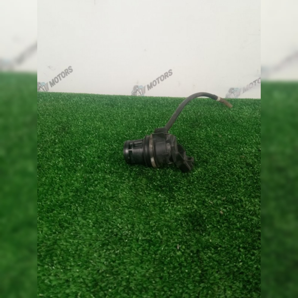Насос омывателя на Toyota Estima ACR30W 2AZFE, арт. 37826