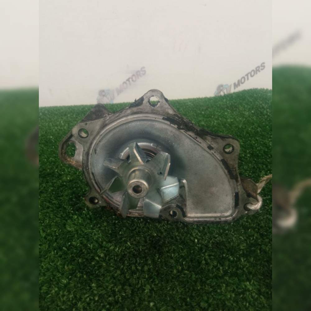 Помпа на Toyota Isis ANM10W 1AZFSE, арт. 37850