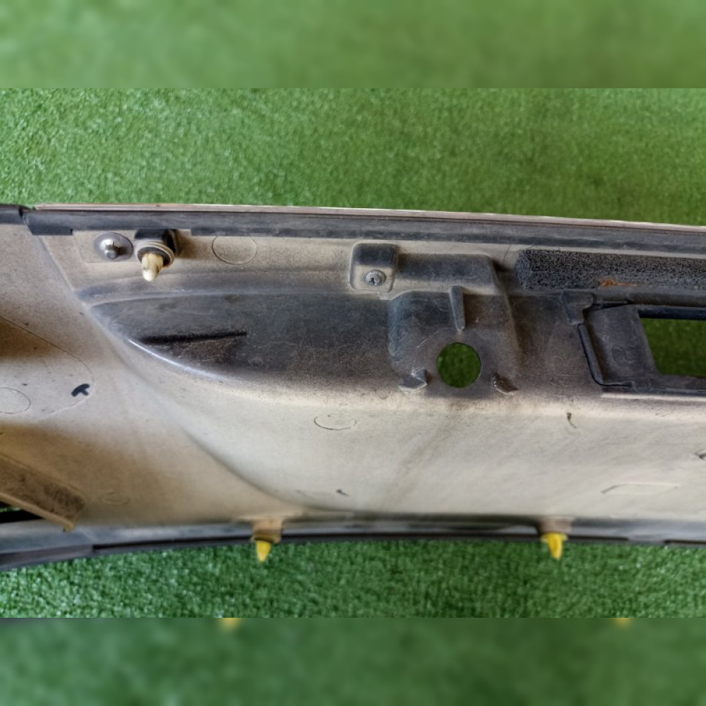 Накладка багажника на Lexus LS600hL UVF46 2URFSE, арт. 44997