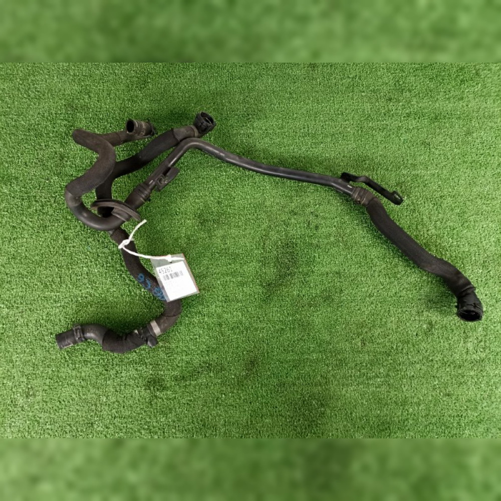 Патрубок печки на Audi A6 4F5 BDX, арт. 45261
