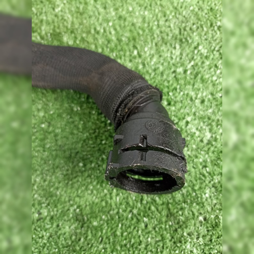 Патрубок печки на Audi A6 4F5 BDX, арт. 45261
