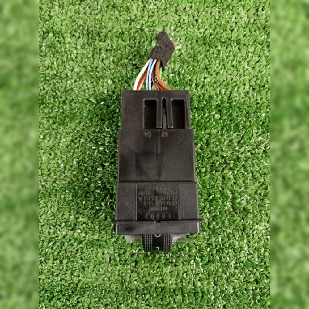 Кнопка обогрева сидений на Audi A4 8K2 CABB, арт. 49902