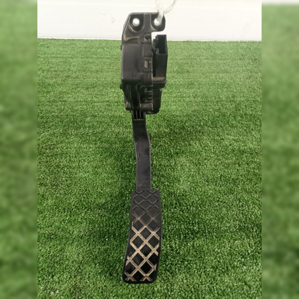 педаль газа на Audi A6 4F2 AUK, арт. 53034