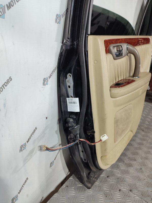 дверь на Toyota Crown UZS171 1UZFE, арт. 59747