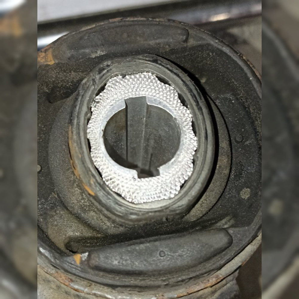 балка подвески на Audi A4 8K5 CDHB, арт. 61394