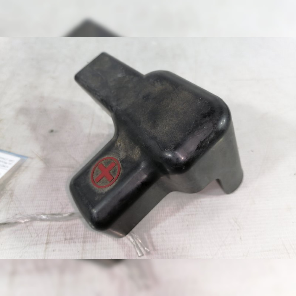 Клемма на Toyota Noah AZR60 1AZFSE, арт. 61048