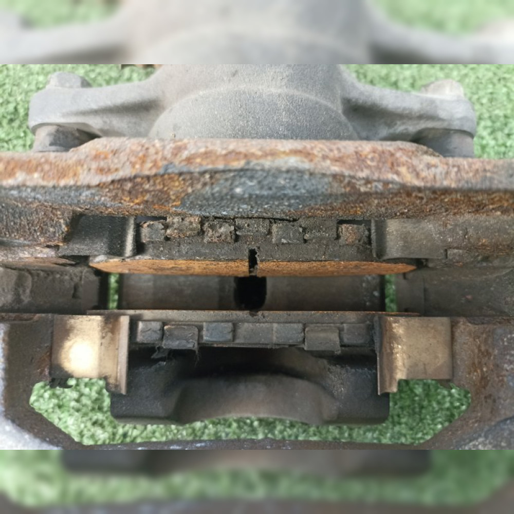 суппорт на Subaru Legacy BR9 EJ253, арт. 61925