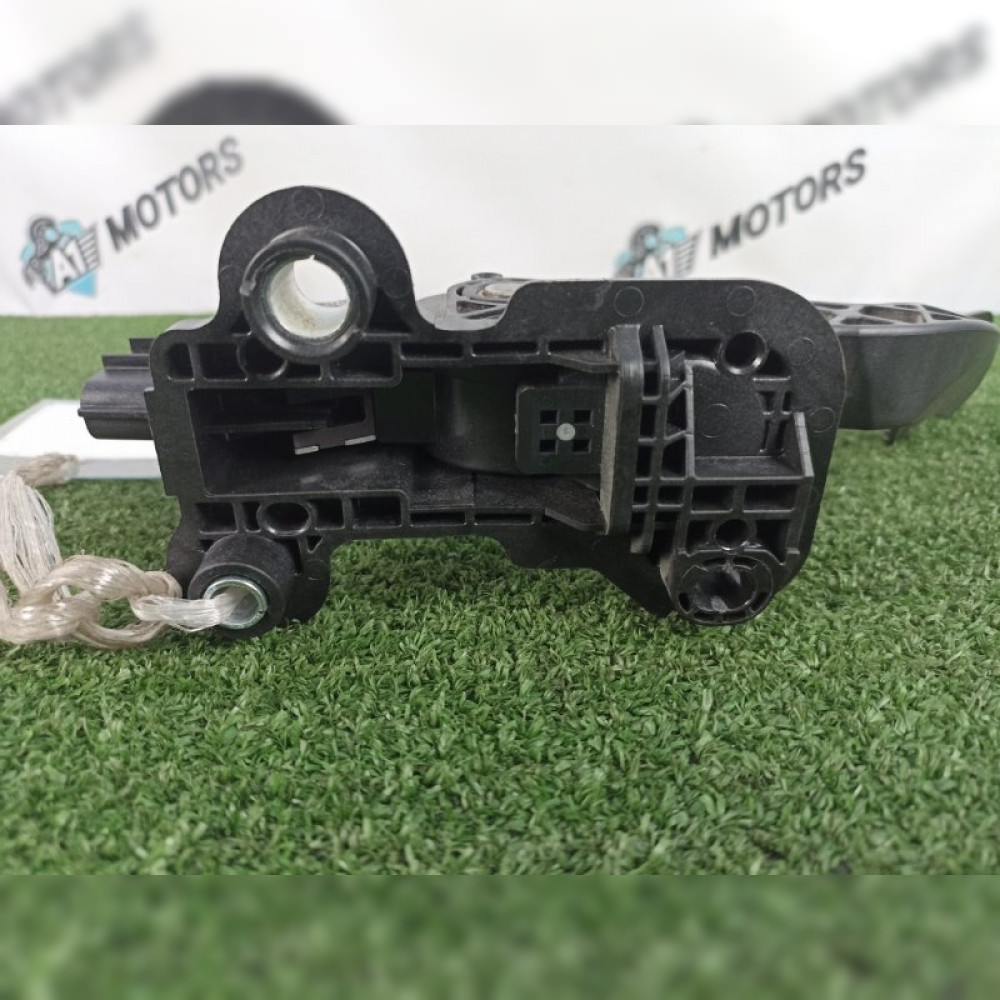 педаль газа на Mitsubishi Delica D:5 CV5W 4B12, арт. 61983