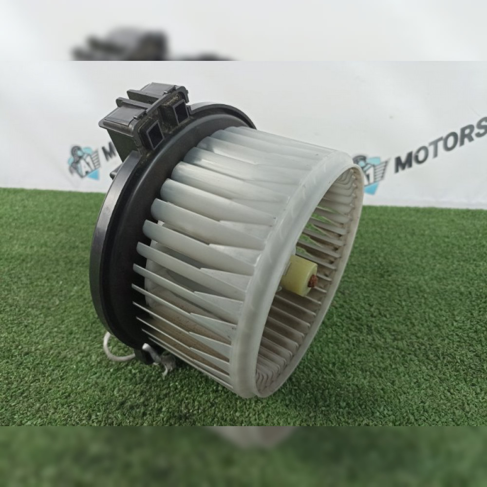 мотор печки на Toyota Isis ANM10 1AZFSE, арт. 62478