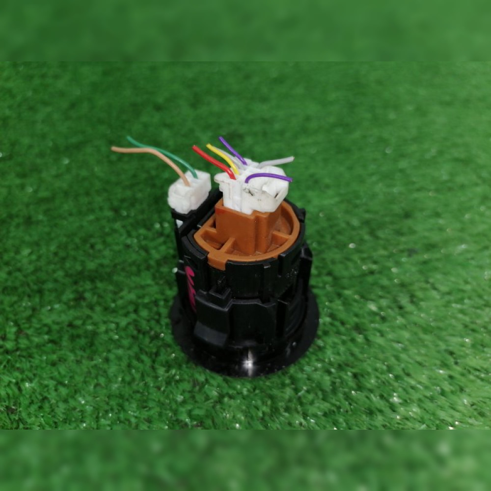 Кнопка старт-стоп на Nissan Fuga Y50 VQ25DE, арт. 63075