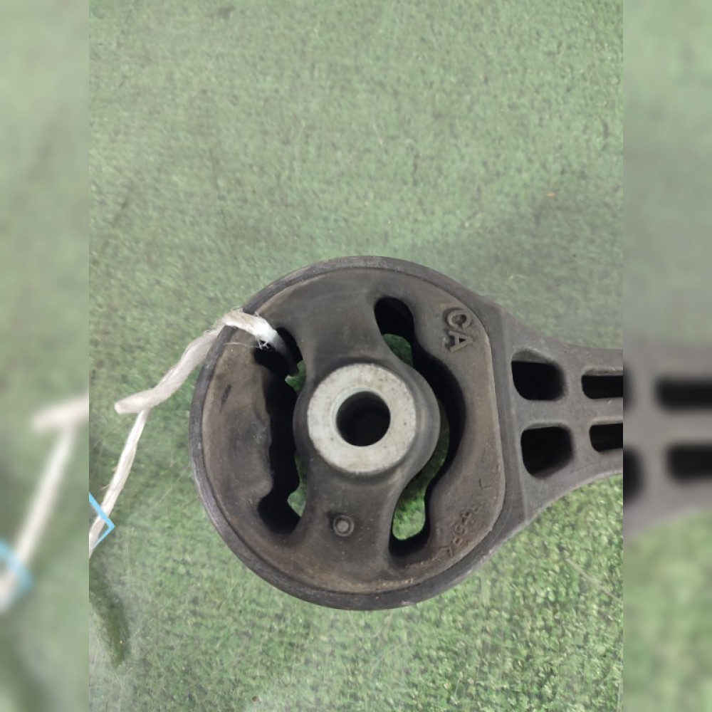 подушка двигателя на Honda Fit GE6 L13A, арт. 64063