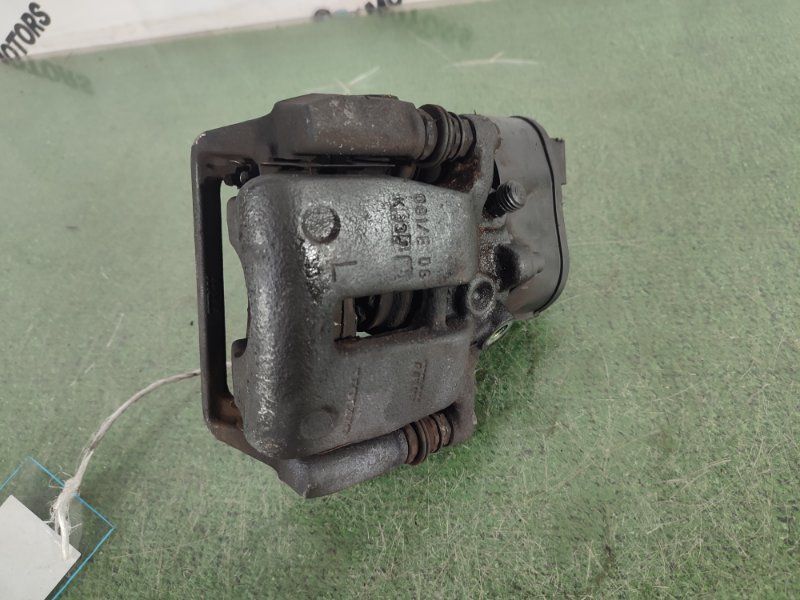 суппорт на Volvo V70 BW B5254T10, арт. 64492