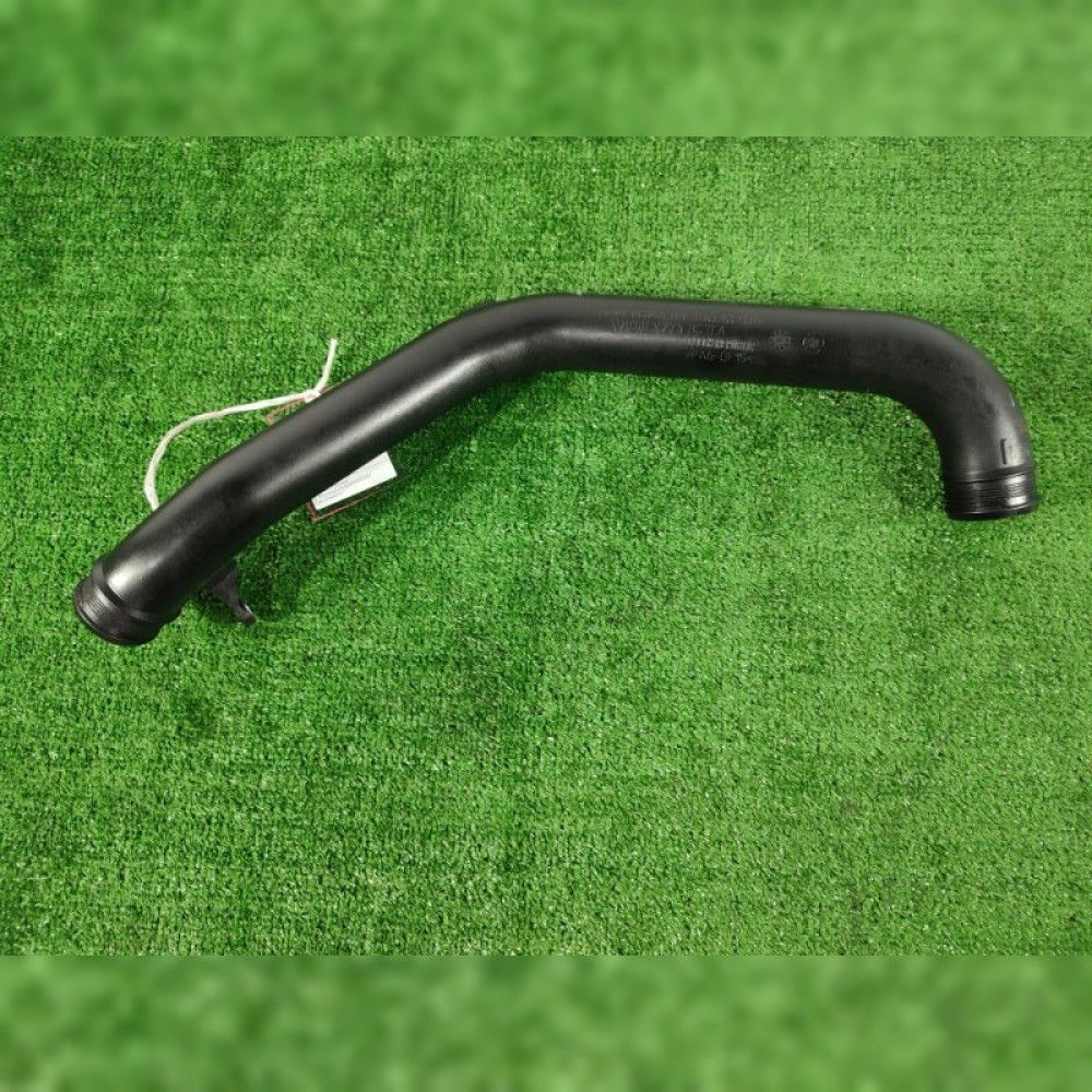Патрубок интеркулера на Volvo V70 BW B5254T10, арт. 65316