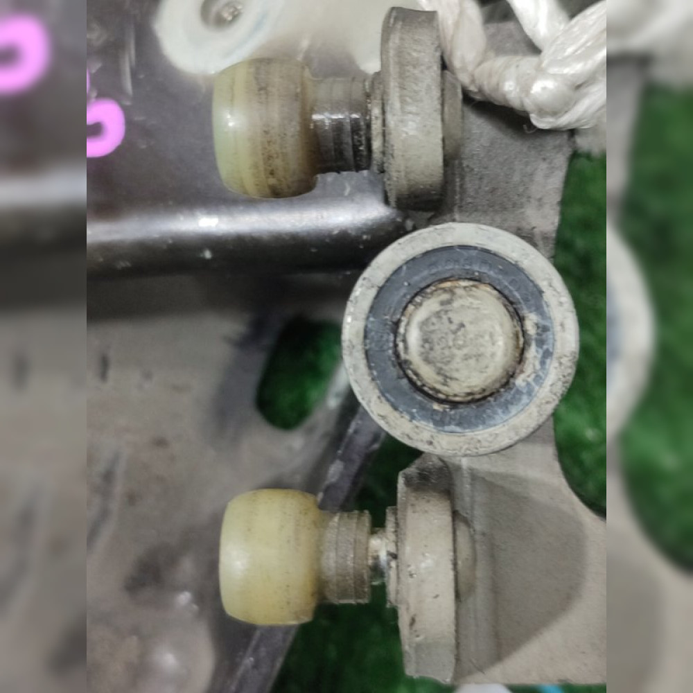 ролик раздвижной двери на Suzuki Solio MA15S K12B, арт. 65590