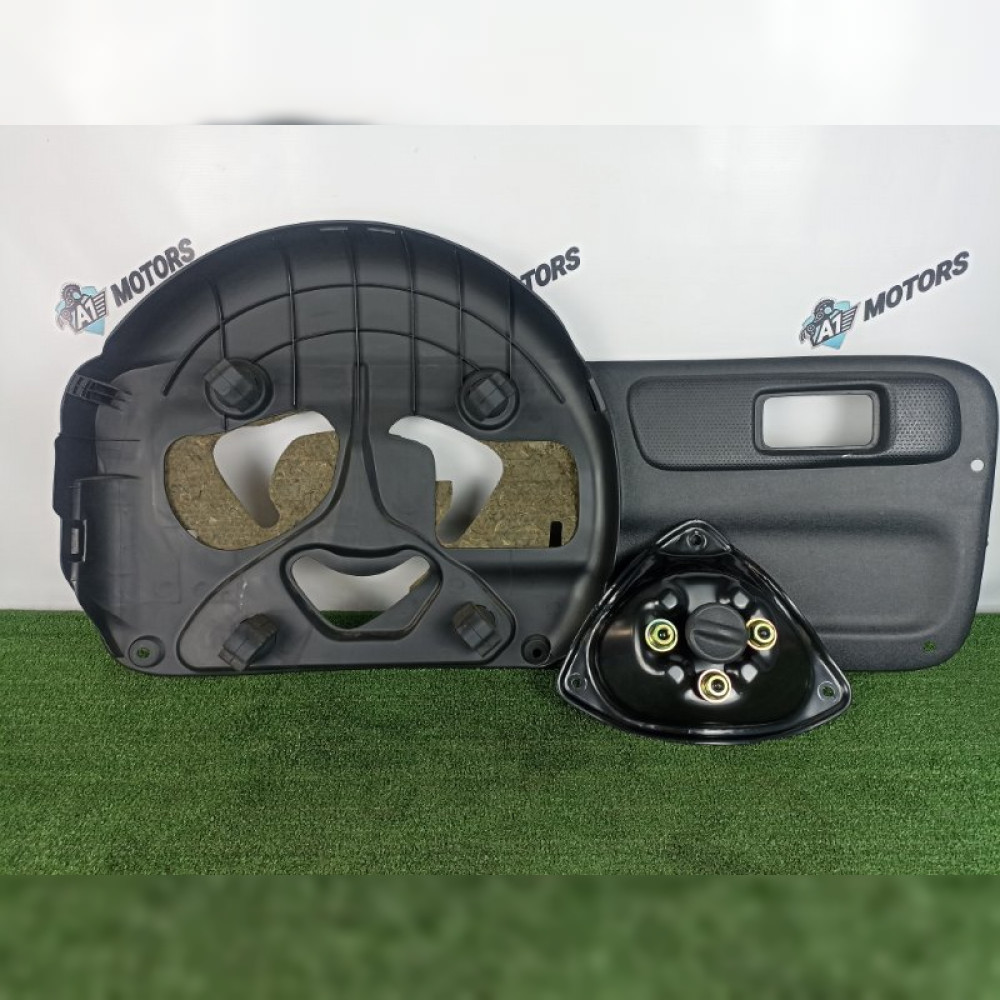Обшивка багажника на Toyota Funcargo NCP25 1NZFE, арт. 65951