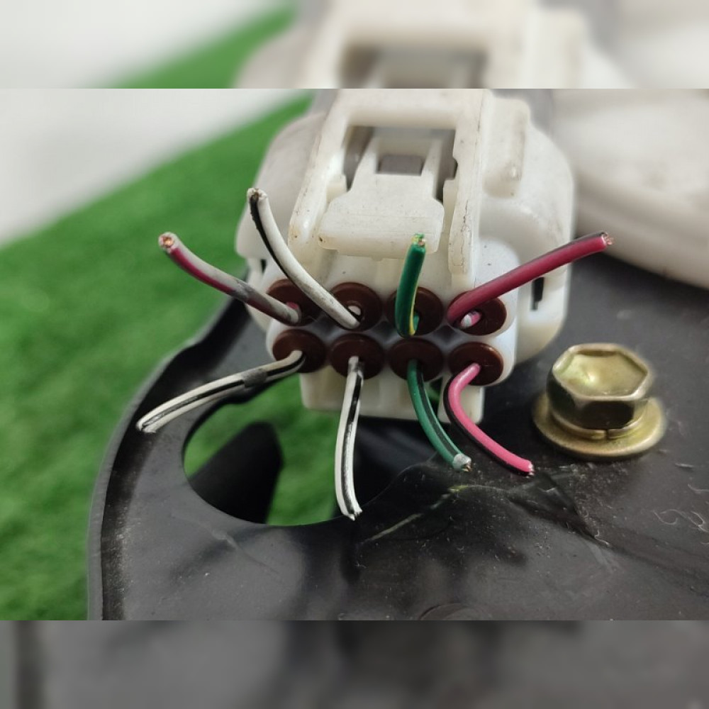 Доводчик Двери на Toyota Estima ACR30 2AZFE, арт. 65840
