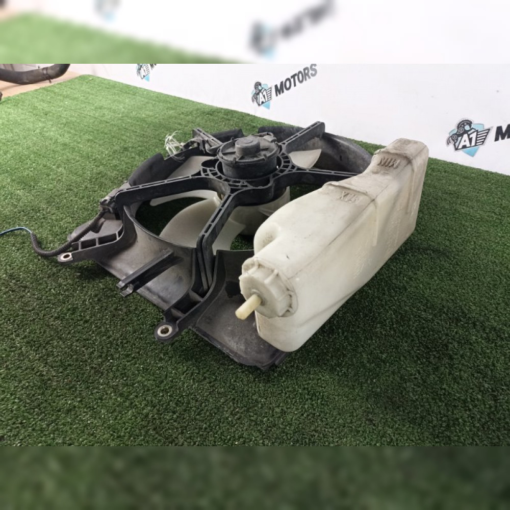 Диффузор радиатора на Honda Mobilio GB1 L15A, арт. 68421