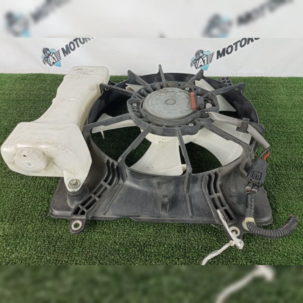 Диффузор радиатора на Honda Fit GP1 LDA, арт. 68385