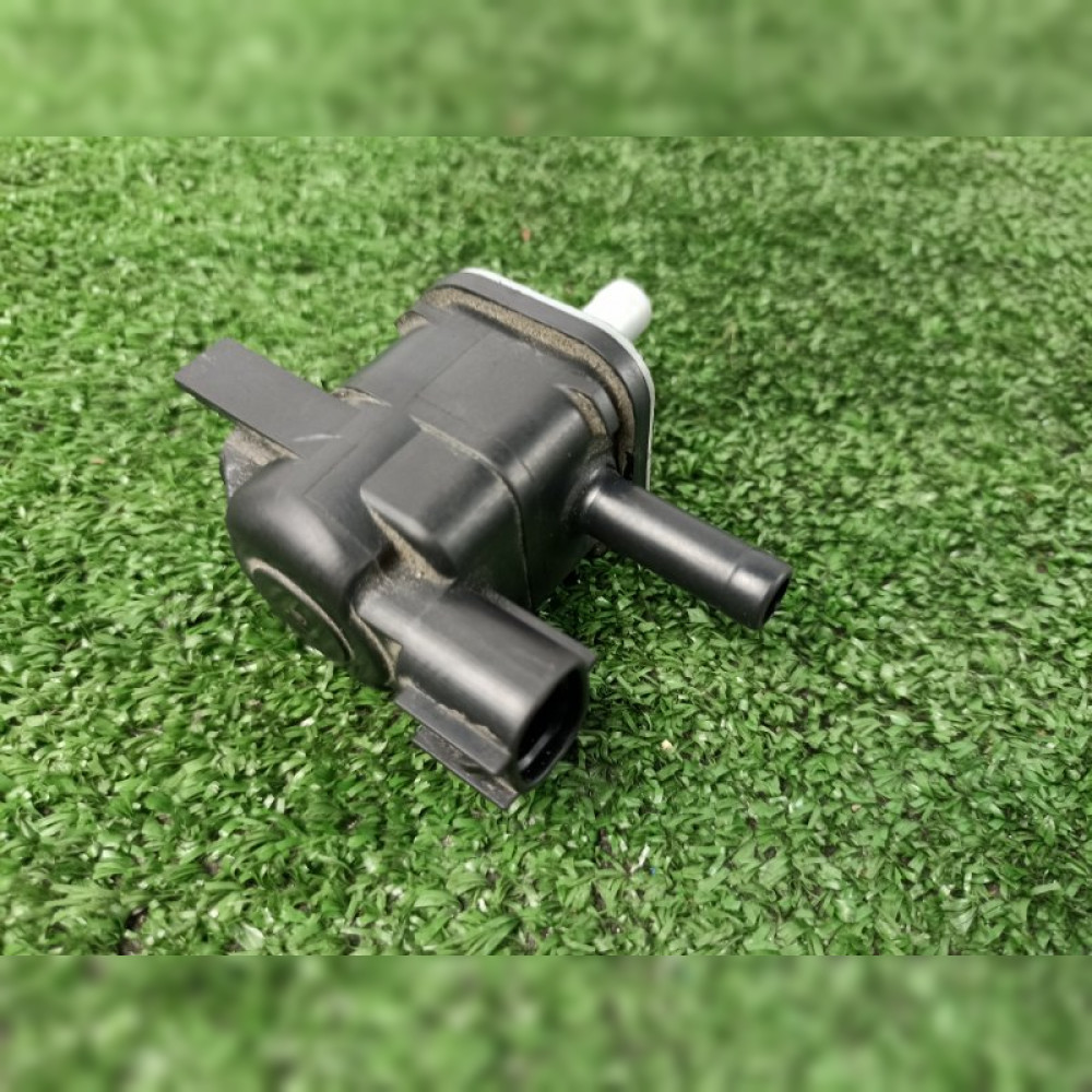 Клапан электромагнитный на Toyota Aqua NHP10 1NZFXE, арт. 69228