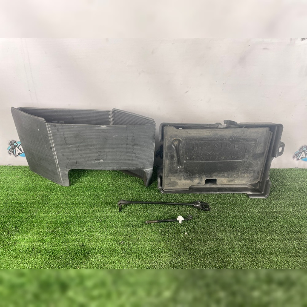 крепление аккумулятора на Toyota Mark X GRX120 4GRFSE, арт. 69564