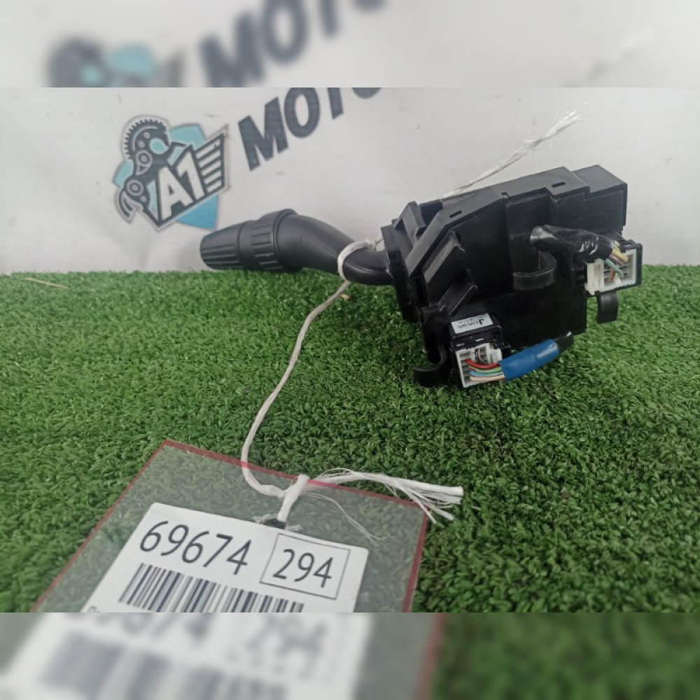 переключатель поворотов на Honda Stepwgn RG1 K20A, арт. 69674