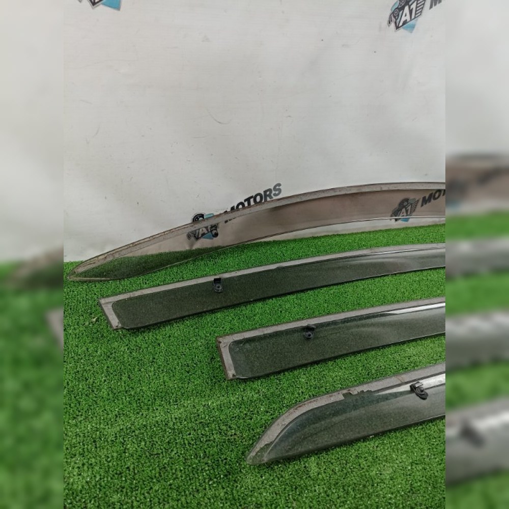 Ветровик на дверь на Toyota Vitz KSP90 1KRFE, арт. 71051