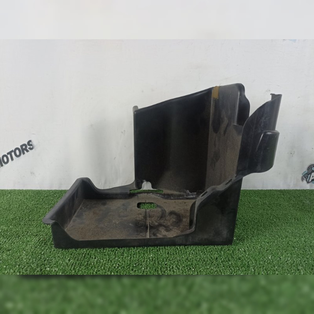 крепление аккумулятора на Mitsubishi Chariot Grandis N84W 4G64, арт. 73625