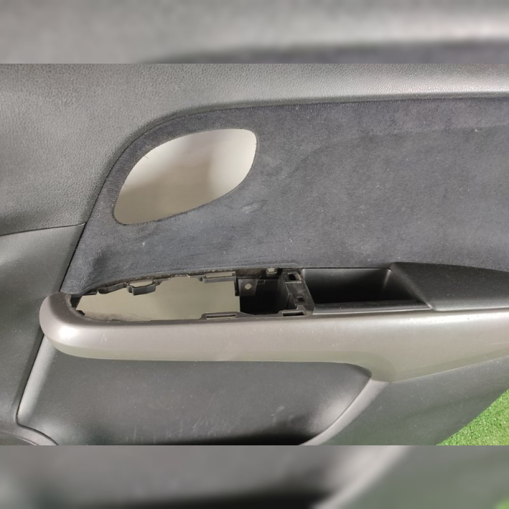 Обшивка двери на Honda Stream RN6 R18A, арт. 73896