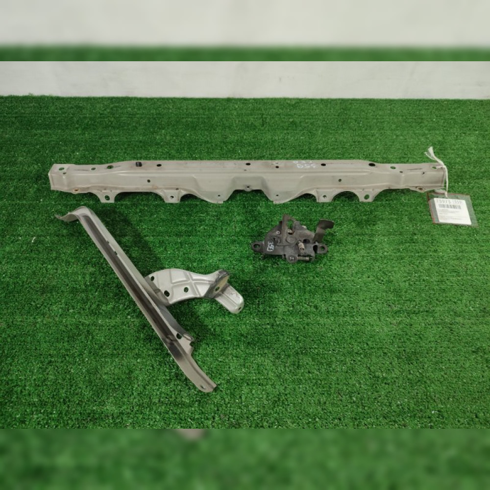 рамка радиатора на Toyota Wish ZNE10 1ZZ-FE, арт. 73973