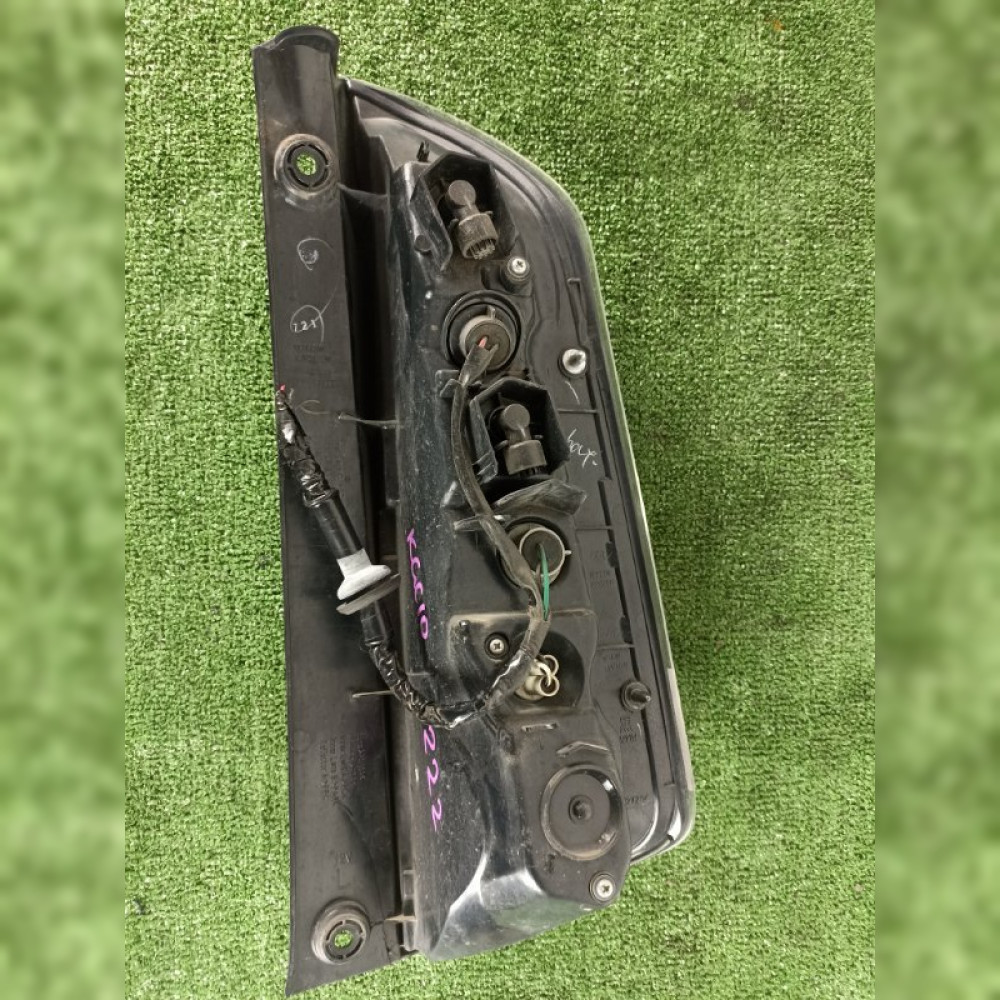 стоп-сигнал на Toyota Passo KGC10 1KRFE, арт. 76233