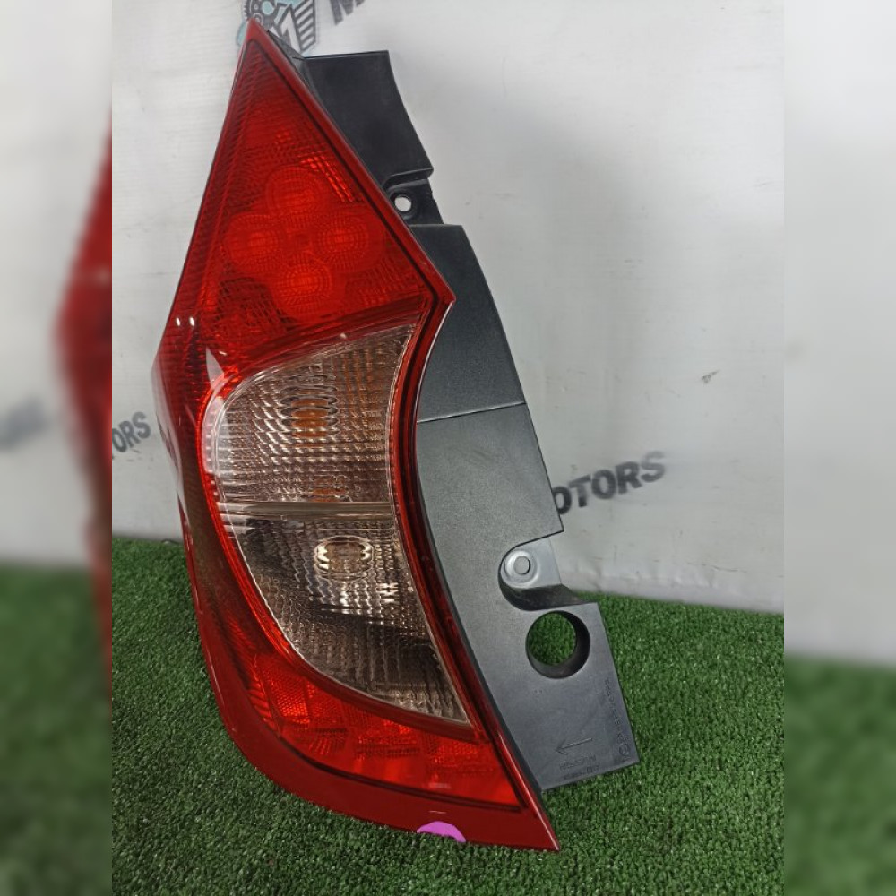 стоп-сигнал на Nissan Note E12 HR12DE, арт. 76183