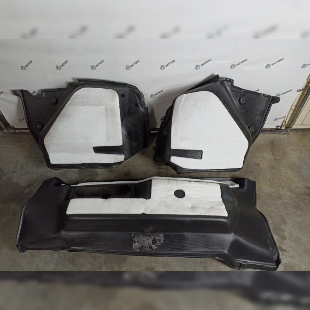Обшивка багажника на Toyota Crown UZS171 1UZFE, арт. 77735