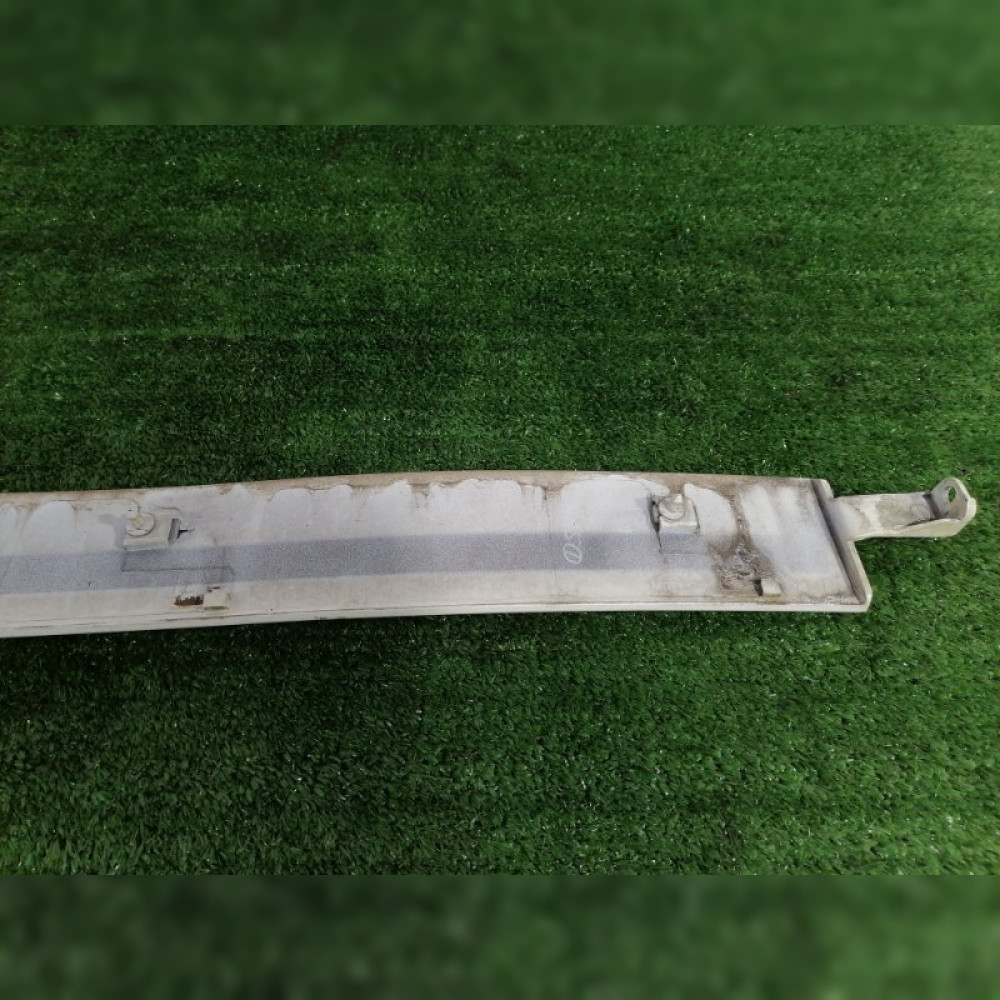 накладка на крыло на Nissan Elgrand E51 VQ35DE, арт. 77835