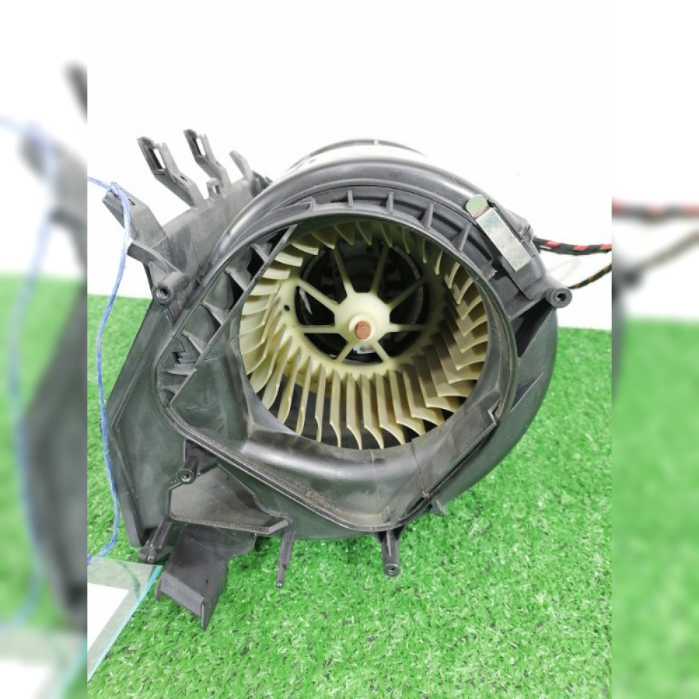 мотор печки на Land Rover Range Rover L322 M62B44, арт. 82636